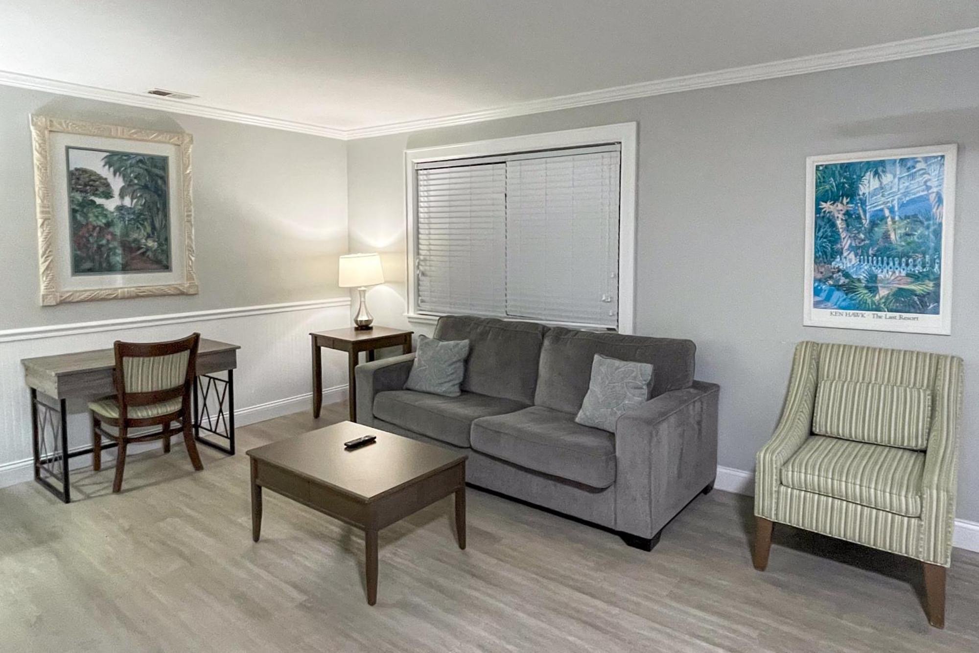 Marco Island Lakeside Inn מראה חיצוני תמונה